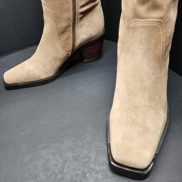 Vince Camuto boots women's 11M beige sand suede Babellie western cowgirl new - Picture 8 of 16